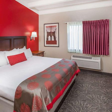 Ramada By Wyndham Hammond Hotel & Conference Center Zewnętrze zdjęcie