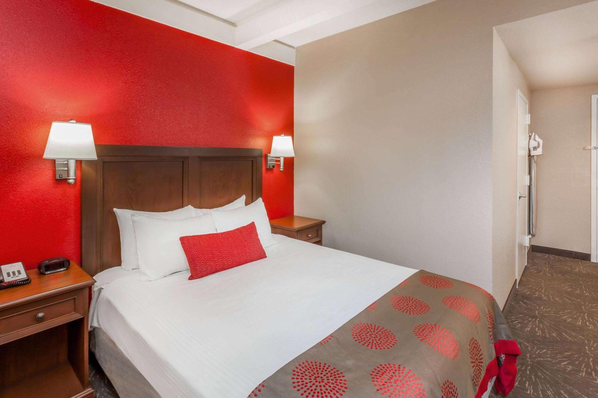 Ramada By Wyndham Hammond Hotel & Conference Center Zewnętrze zdjęcie