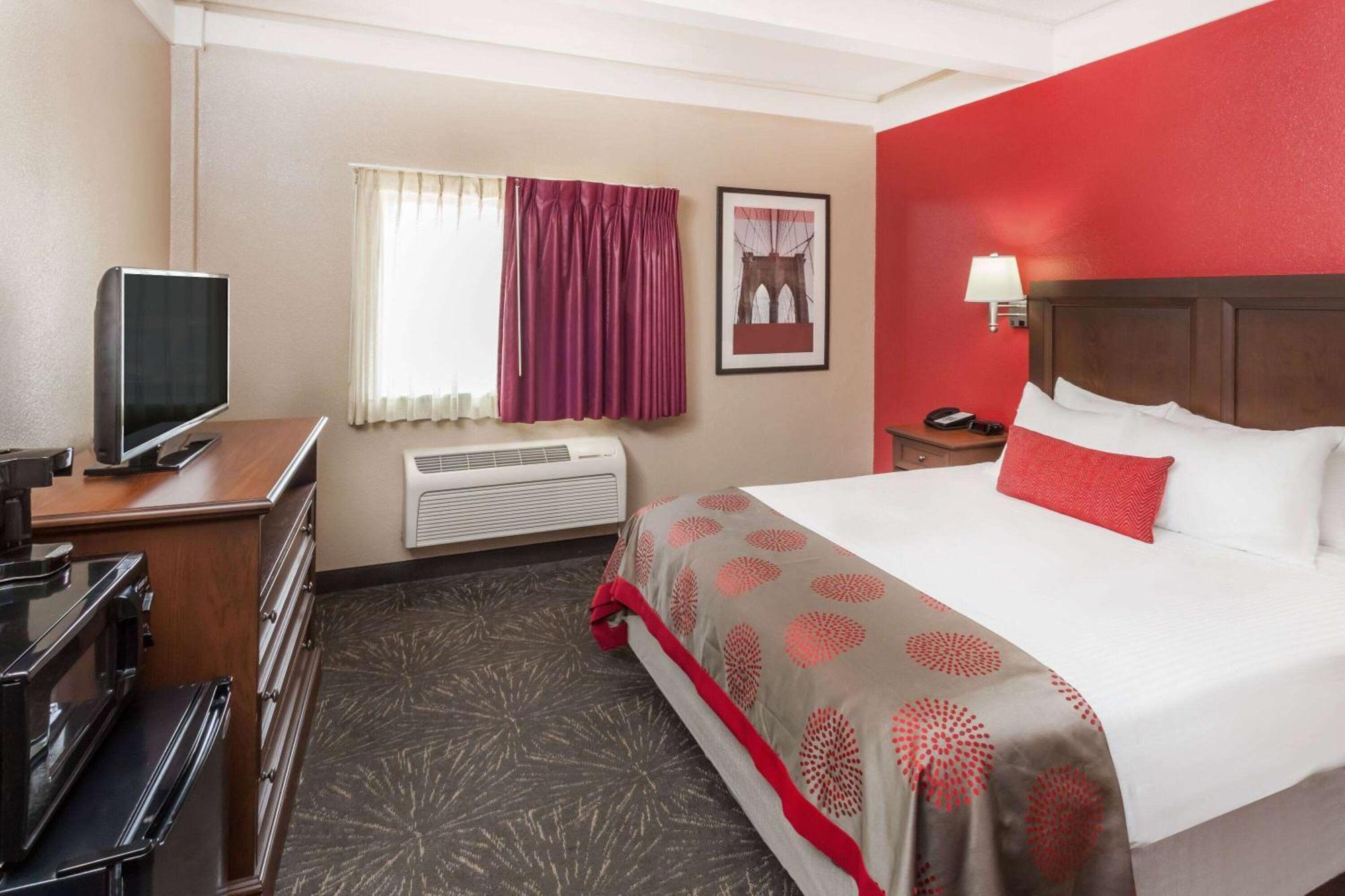 Ramada By Wyndham Hammond Hotel & Conference Center Zewnętrze zdjęcie